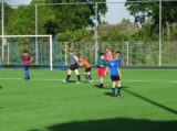 Laatste training S.K.N.W.K. JO10-1 van seizoen 2022-2023 (partijtje tegen de ouders) (11/165)